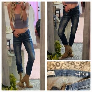Gap Sexy Boyfriend Jeans Size 26/2